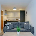 Hilltop Serviced Apartments- Northern Quarter * مانشستر