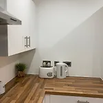 Apartment 1 Bedroom Lovely In Salford Quays Free Street Parking Subject To Availability Manchester