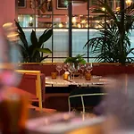 Hotel Yotel Deansgate 4*