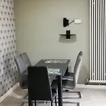 Brigstock Holidays House * Manchester