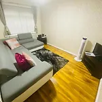 Brigstock Holidays House *