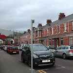 Beautiful, Spacious, Old Trafford *