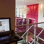 Hotel South