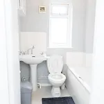 Cosy 2 Bed With Parking Near Piccadilly, Etihad Stadium And Coop Live Sleeps Up To 5 Ferienhaus