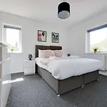 Pass The Keys Lovely 3 Bedroom Golf Club And Parking Holiday home *