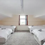Beautiful 'mayfield' With Private Pool! Holiday home Manchester
