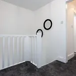 Ferienhaus Spacious Comfortable House Close To Etihad+parking Manchester
