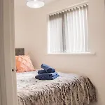 Bv Stylish Homely 3 Bedroom Close To Arena Hébergement de vacances