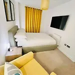 Apartment Eclectic Dwelling Manchester