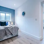 アパート The Ecclesian - Upscale Near Trafford Centre & Eccles Train Station *