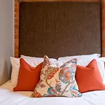 High Street Town House Aparthotel