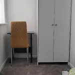 Entire 2 Bedroom House - Dom wakacyjny