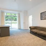 Feriehus Pillo - Spacious 4 Bedroom Detached House Close To Heaton Park Manchester