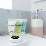 4 Bedroom, 3 Bathroom Walking Distance To Centre Ferienhaus *