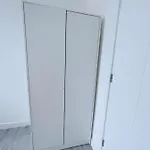 Modern House بيت ضيافة