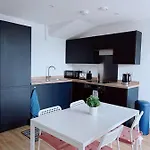 Modern House Манчестер