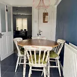 2 Bedroom House With Garden