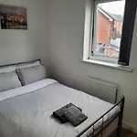 Tenpickering Place Гостевой дом Манчестер