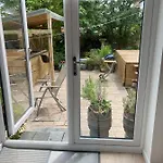 Apartment Beautiful Detached Private Annex In Great Location Manchester