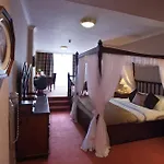 Britannia Centre 3*