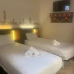 Hotel Easyhotel 2*