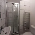 Chic 5 Double Bedroom House - 15 Min To Holiday home Manchester