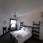 Chic 5 Double Bedroom House - 15 Min To Holiday home