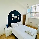 Appartamento Bright And Spacious 2 Bed Apt - Sleeps Up To 6