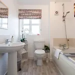 Beautifully Designed 3 Bed House - In