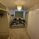 Amazing Flat In The Heart Of Centre! *