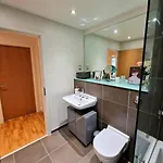 Amazing Flat In The Heart Of Centre! マンチェスター