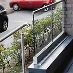 2 Bed Manchaster With Private Entrance *