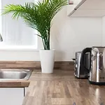 Cozy Townhouse In The Heart Of Greater Ferienhaus *