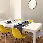 別荘 Free Parking - Near Coop Live, Etihad - Comfy 3-bed House In
