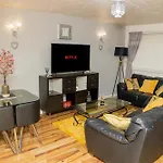 Charming 2-bedroom In * マンチェスター