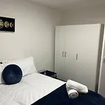 Hébergement de vacances Salford 2-bed - Near Uni & Mcr Centre Manchester