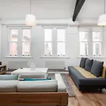 2 Bed Nq Loft Conversion Centre *