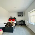 Apartmán Chic Hideaway: Modern Studio In Stretford Manchester