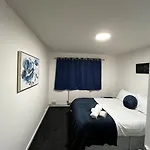 Salford 2-bed - Near Uni & Mcr Centre Manchester