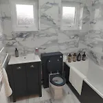 New 2 Bedroom In - Stretford - Old Trafford Close To Football-cricket Ground & Centre Manchester