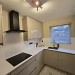 New 2 Bedroom In - Stretford - Old Trafford Close To Football-cricket Ground & Centre
