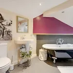 Spacious 5bed House In South - Pass The Keys 別荘