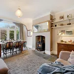 Spacious 5bed House In South - Pass The Keys 別荘