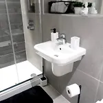 Luxury 2 Bed With Balcony * Manchester