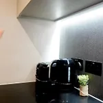 Luxury 2 Bed With Balcony Apartment