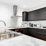 Holiday home New Build Haven - Close To Centre - Etihad Manchester