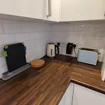 Warm Family 2db House! Hotell Manchester