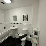 Etihad Fc 2br With Water View Apartmán *