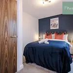 Spacious 5-bedroom Contractor House Sleeps 7 With Parking By Purestay * Manchester