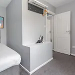 Free Parking 5 Minutes From Centre * Manchester